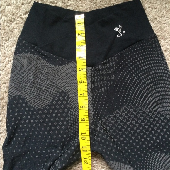 Galaxy Infinity Preto Textured Leggings - Picture 10 of 16